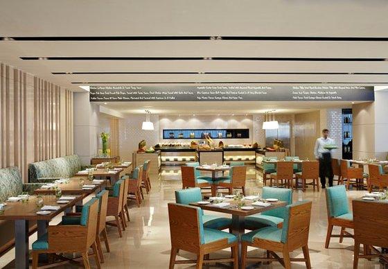 Отель Fairfield By Marriott Bengaluru Rajajinagar Экстерьер фото
