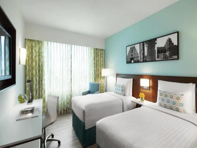 Отель Fairfield By Marriott Bengaluru Rajajinagar Экстерьер фото